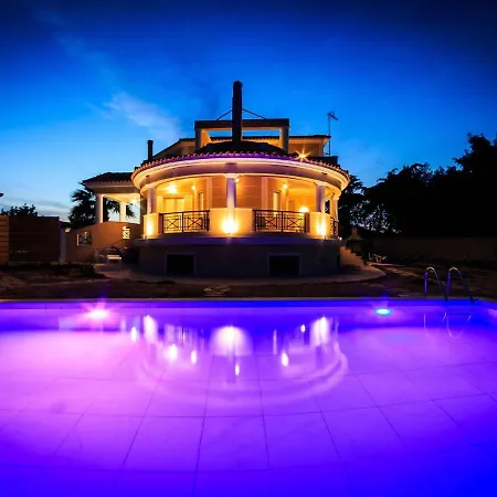 Grand On Of A Hill With Private Pool Villa *